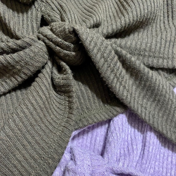 Soft side knot top - “Grape Leaf” - Picture 11 of 15